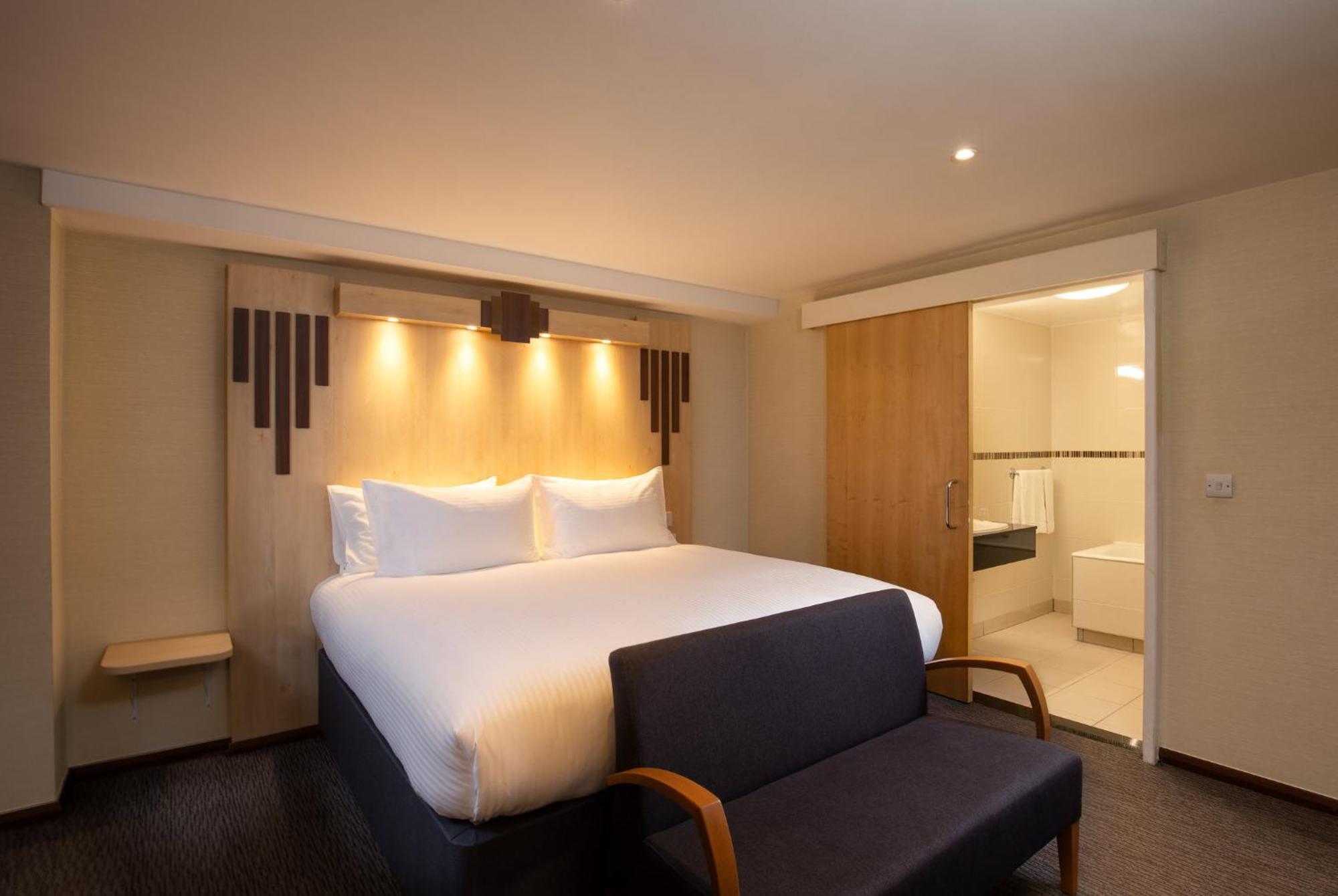 Tavistock Hotel Лондон Экстерьер фото
