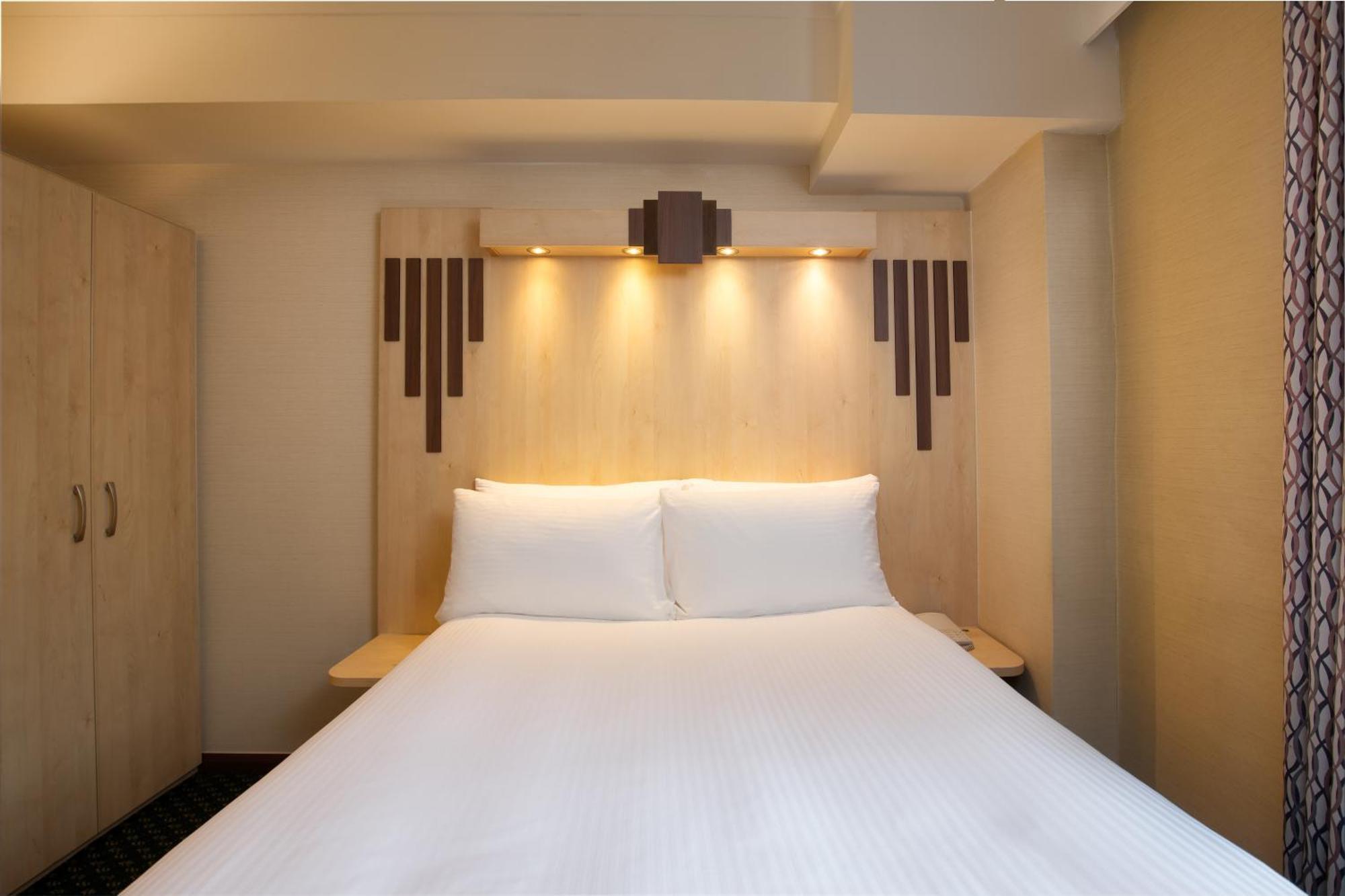 Tavistock Hotel Лондон Экстерьер фото